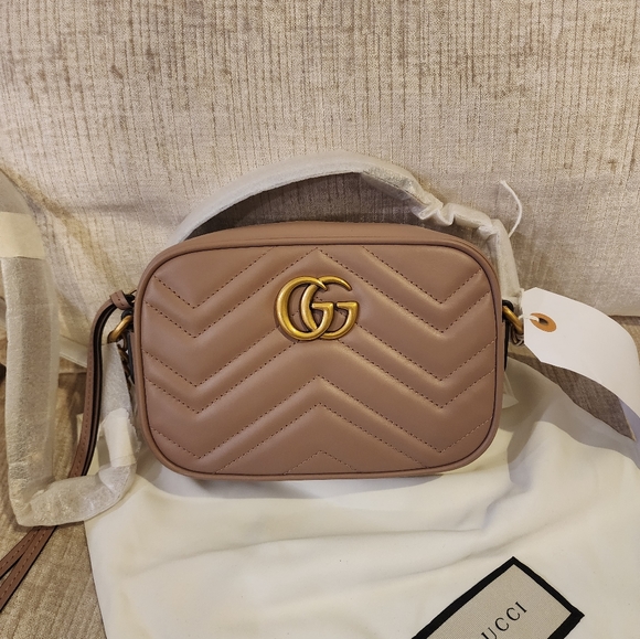 Gucci Handbags - Gucci GG Marmont Crossbody Bag